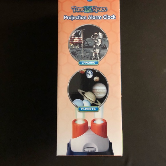 Projection Alarm Clock - Picture 3 of 4